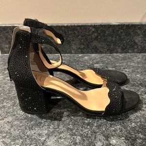 Black size 8.5 high heals